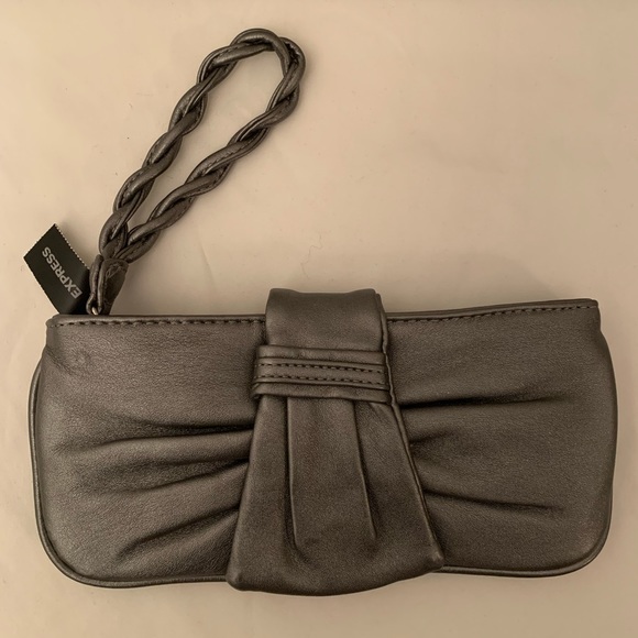 Express NWT Silver Wristlet - Picture 1 of 9